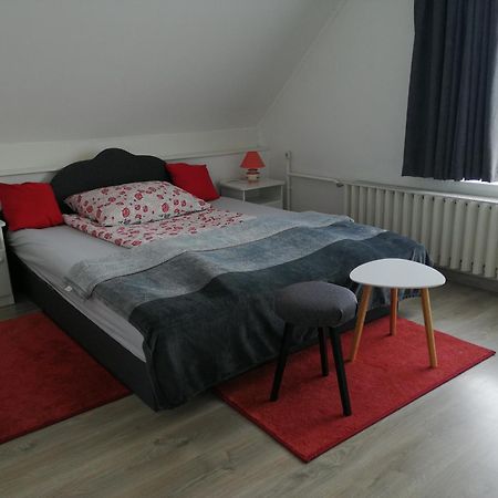 Betti Vendeghaz Apartment Alsópáhok Екстериор снимка