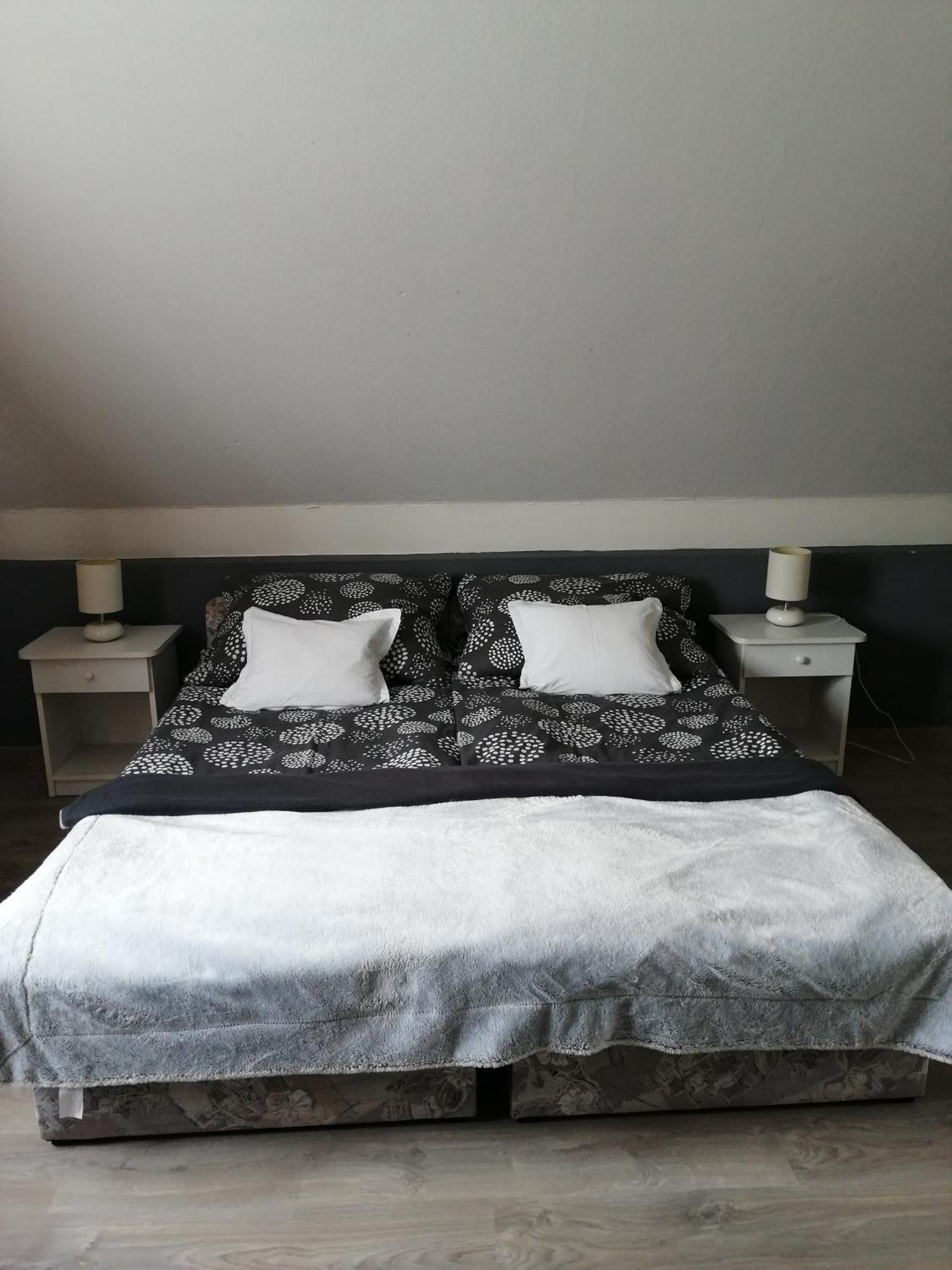 Betti Vendeghaz Apartment Alsópáhok Екстериор снимка